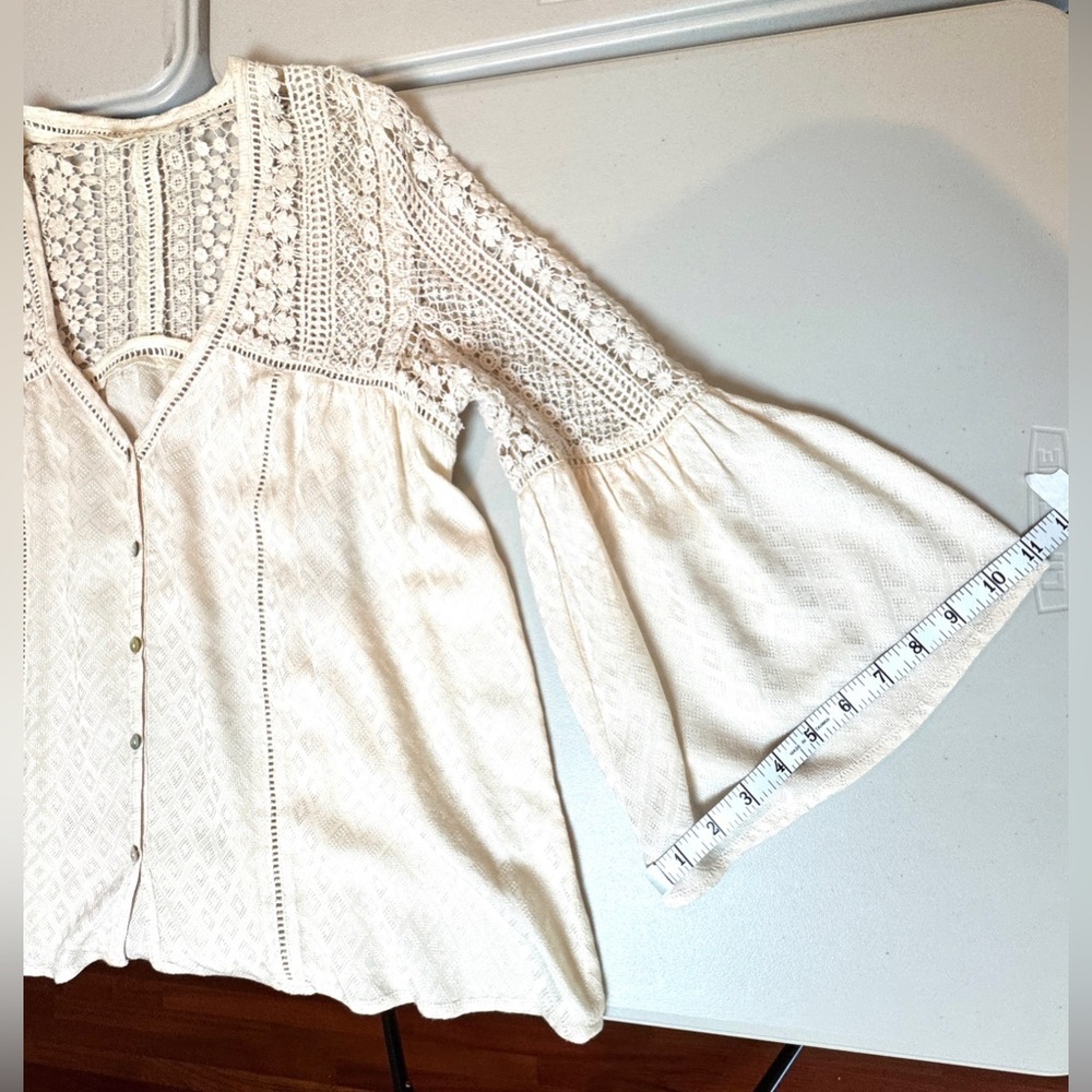 Love Stitch crochet lace top - Picture 5 of 11